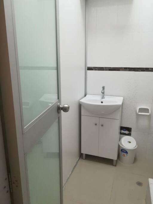 Studio Entero Cerca Al Palacio Gobierno *